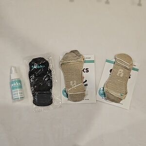 Womens M Gekks for Flats